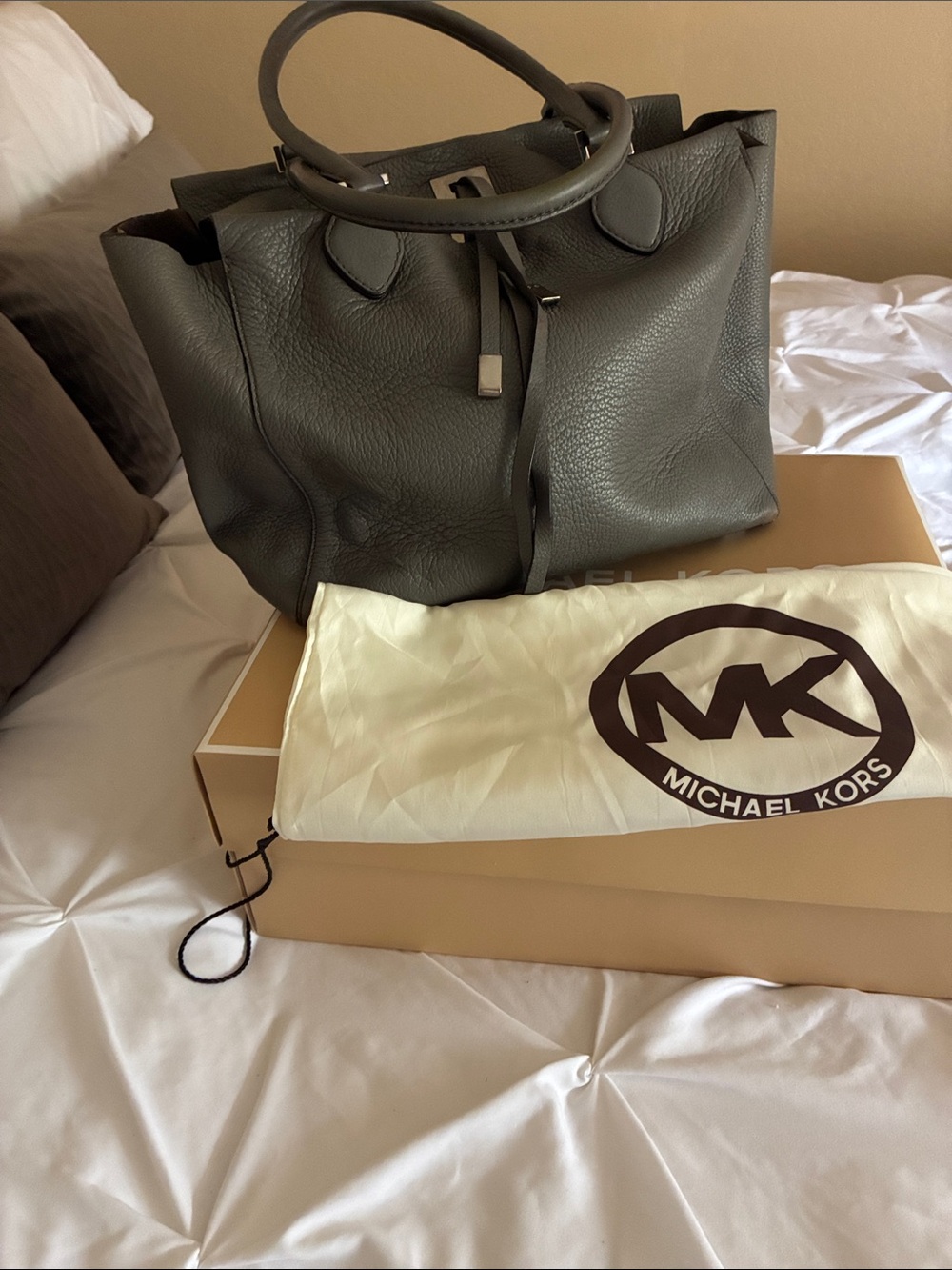 Michael Kors Men’s Pebble Leather Tote Bag - Charcoal